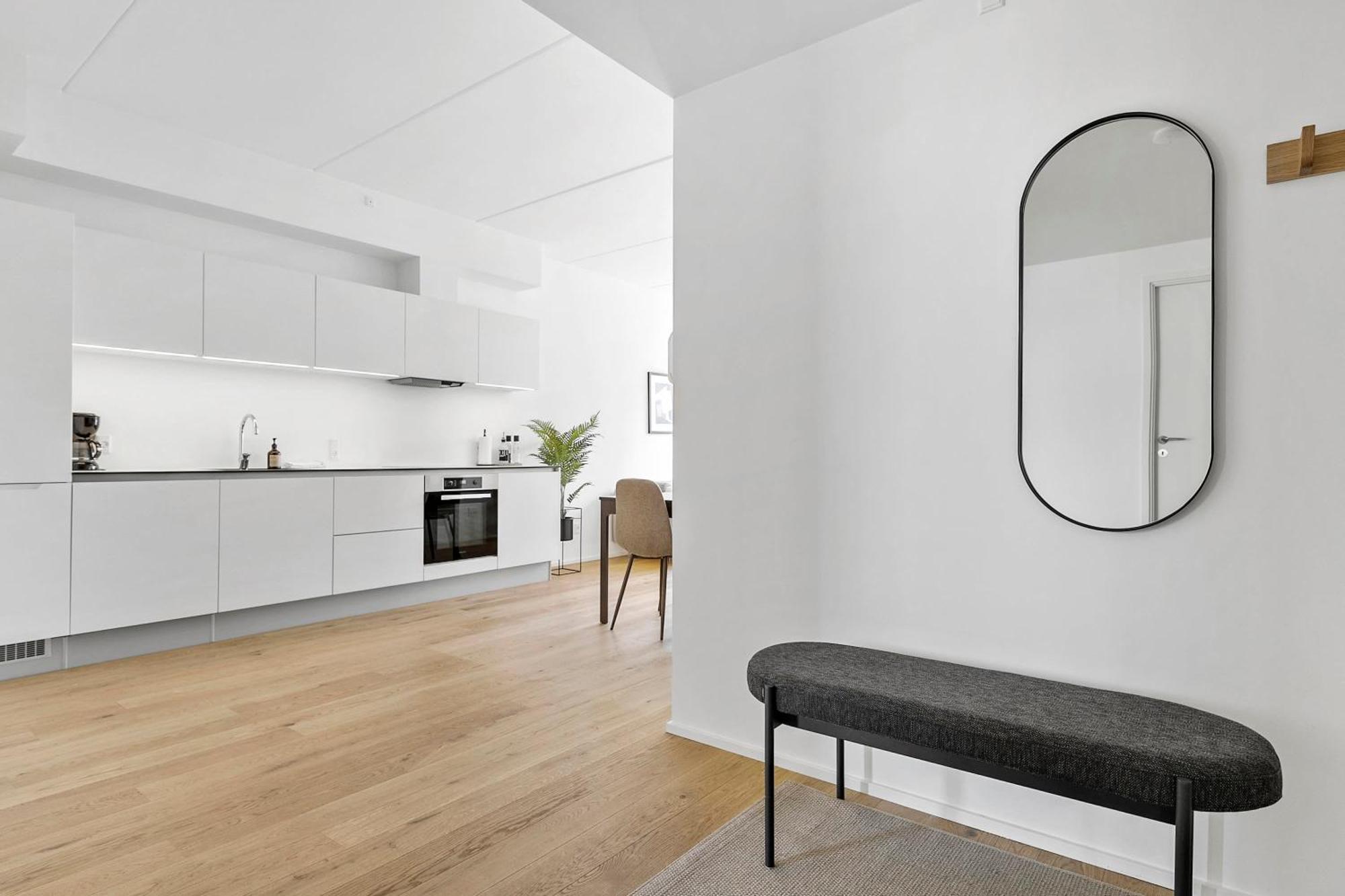 Spacious Waterfront With Marina And Sea View Århus